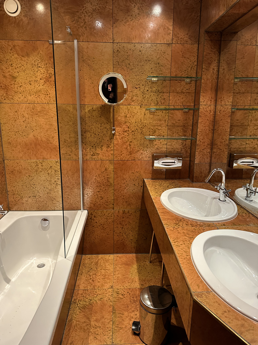 Royal Stone Referenz